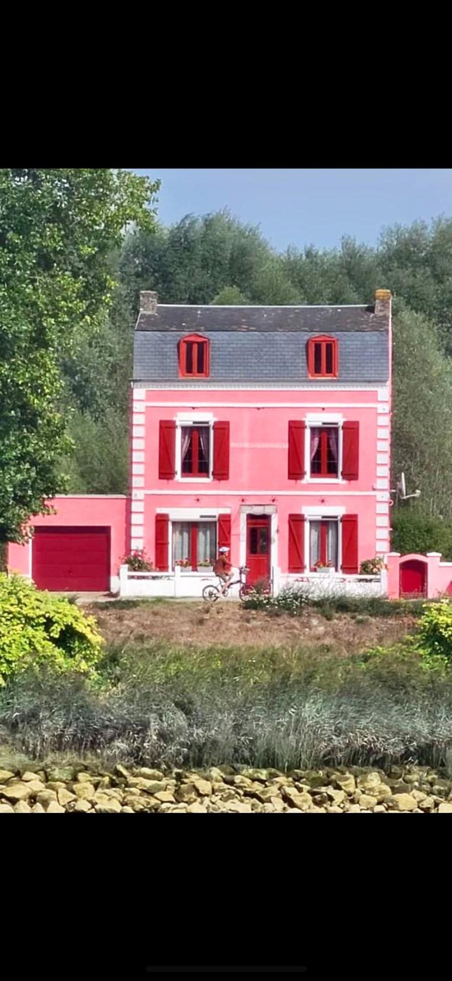 Au 10 Quai Violette Villa แซ็งต์-วาเลรี-ซัวร์-ซอมม์ ภายนอก รูปภาพ